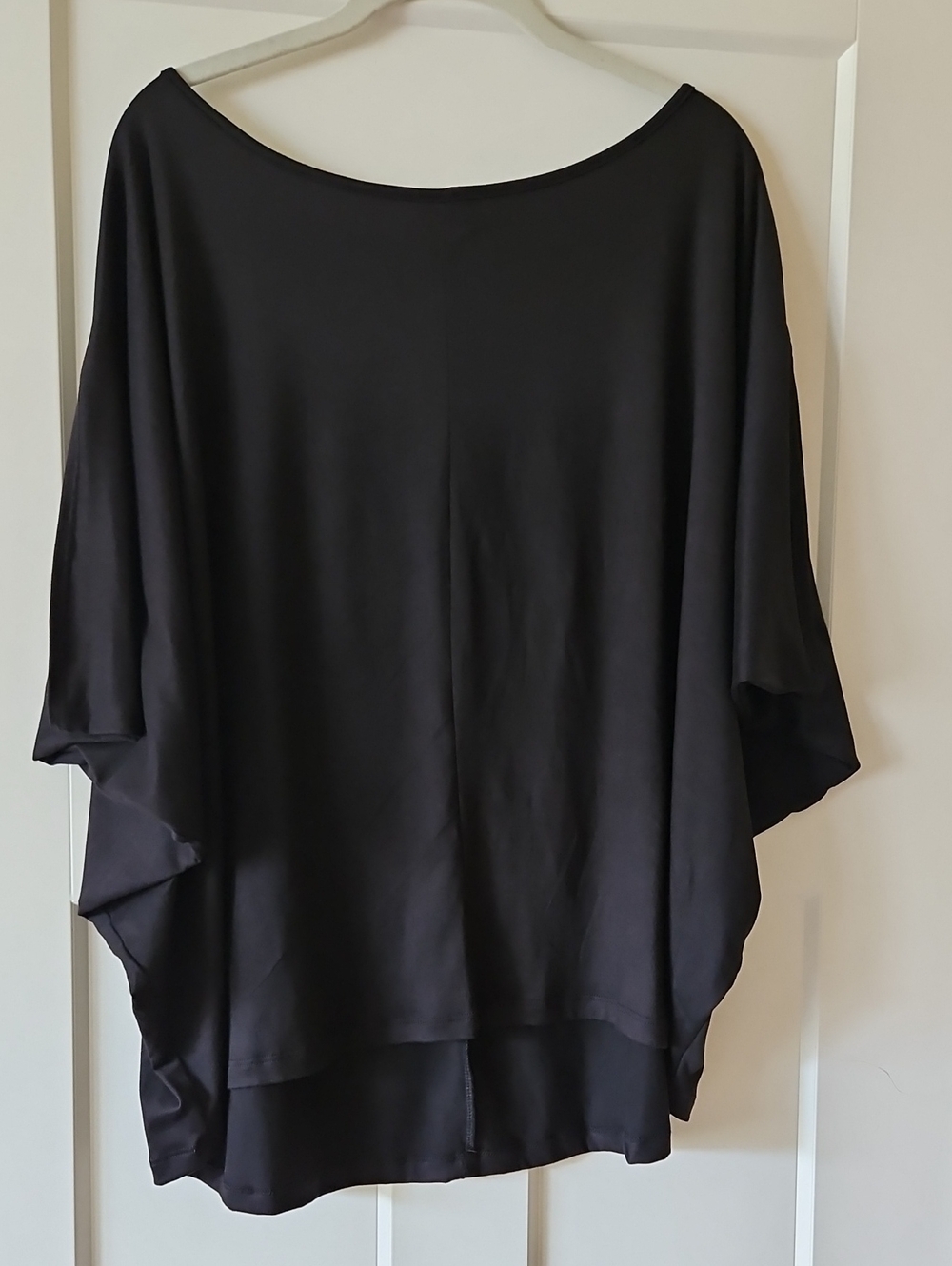 White Birch Black Batwing Top with Crew Neck Medium